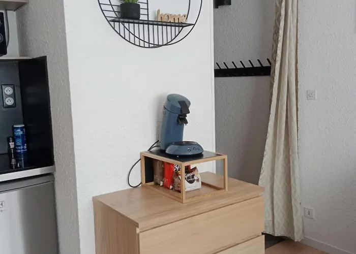 アパート Les Ours Bruns アラヌエ